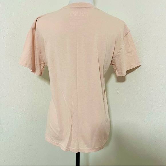 GUNS N’ ROSES Women’s Floral Short Sleeve Graphic T-Shirt Medium Color Blush - Picture 4 of 5